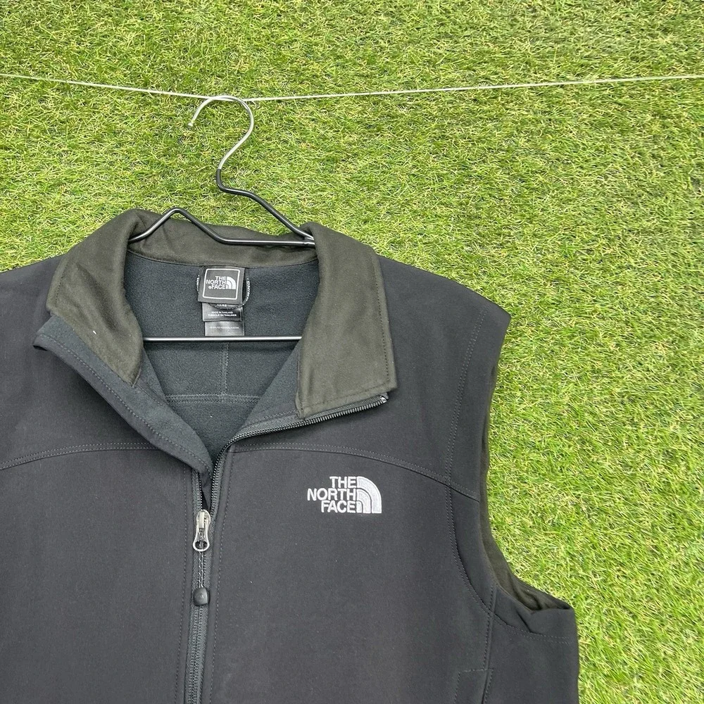 The North Face Apex Bionic Vest Mens Medium Outdoors Gorpcore Hiking Black NWT